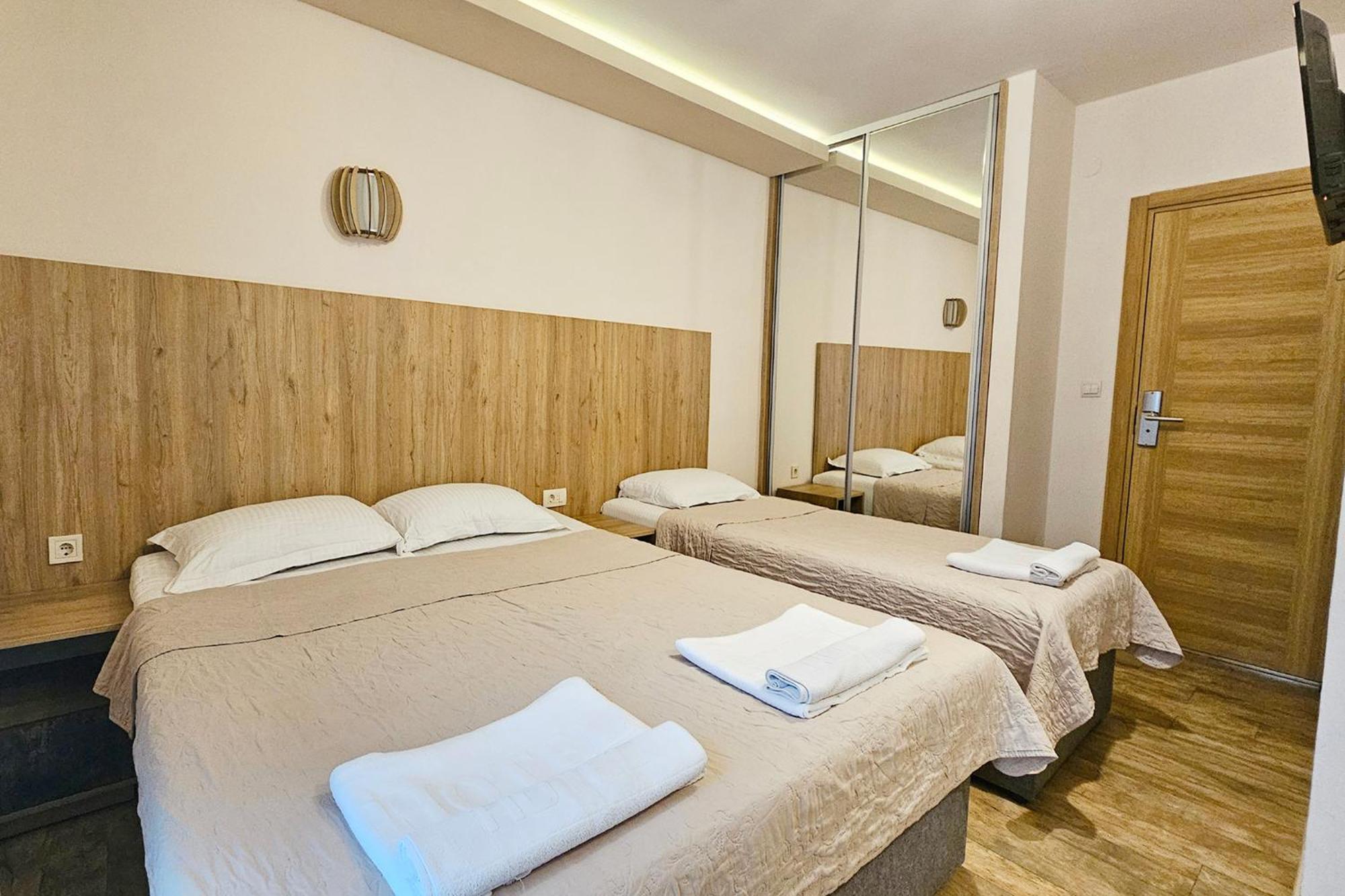Villa Montemaris Budva Buitenkant foto