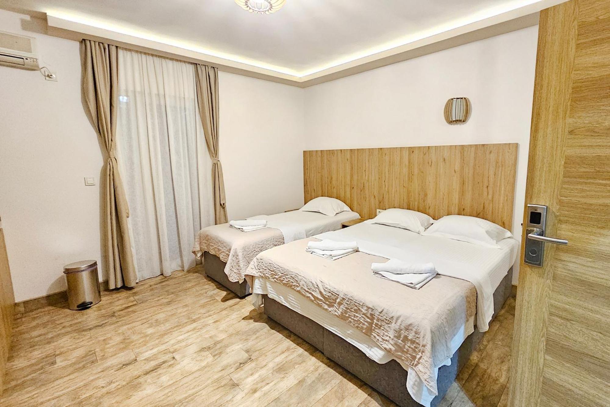 Villa Montemaris Budva Buitenkant foto