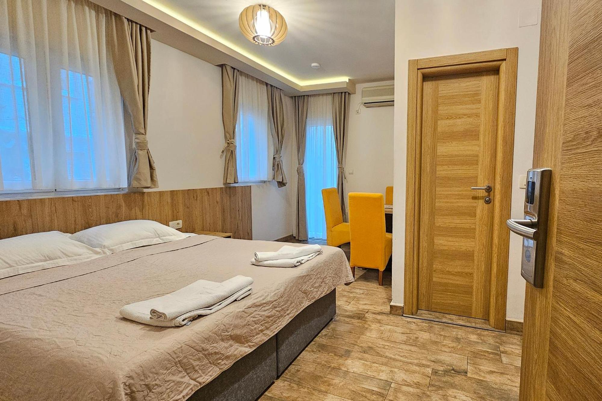 Villa Montemaris Budva Buitenkant foto